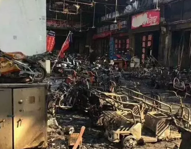一夜間幾千輛電動車燒為灰燼,有電動車的充電時要注意這些細節!